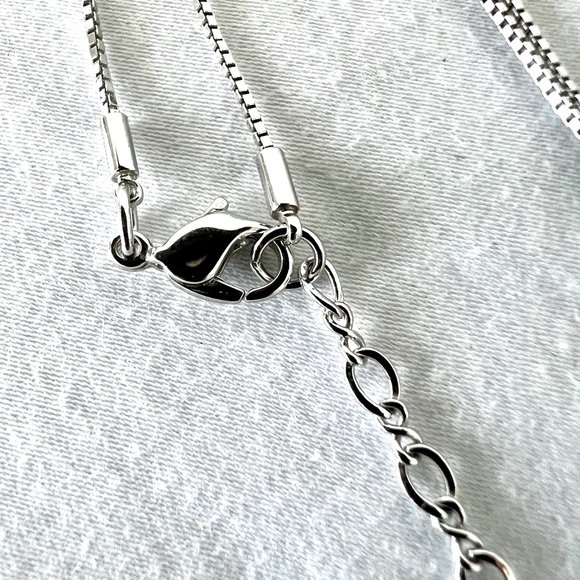 SWAROVSKI necklace crystal charm pendant❤️ - Picture 3 of 6